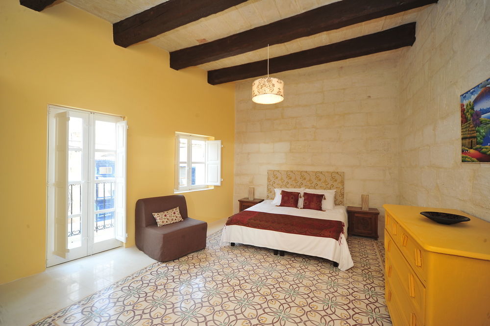 The Stonehouse Saint Julian's Exterior foto