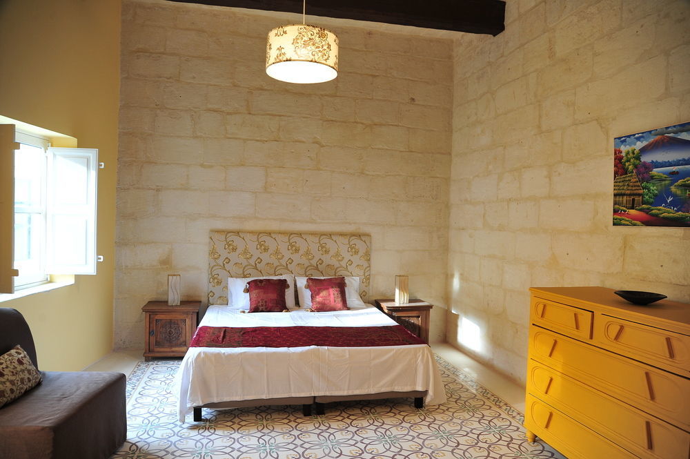 The Stonehouse Saint Julian's Exterior foto